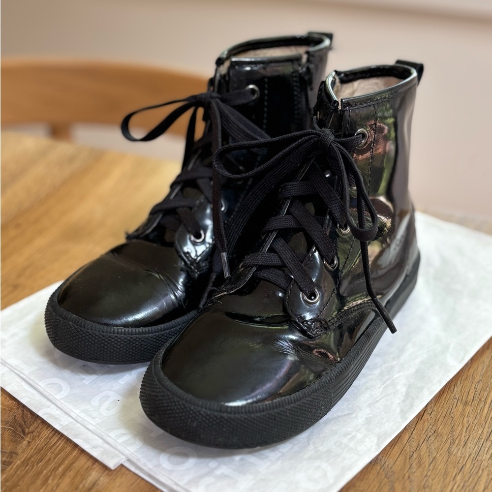 (SOLD) Old soles, Stylish Black Patent Kids Boots, EU 33 (US 1.5)